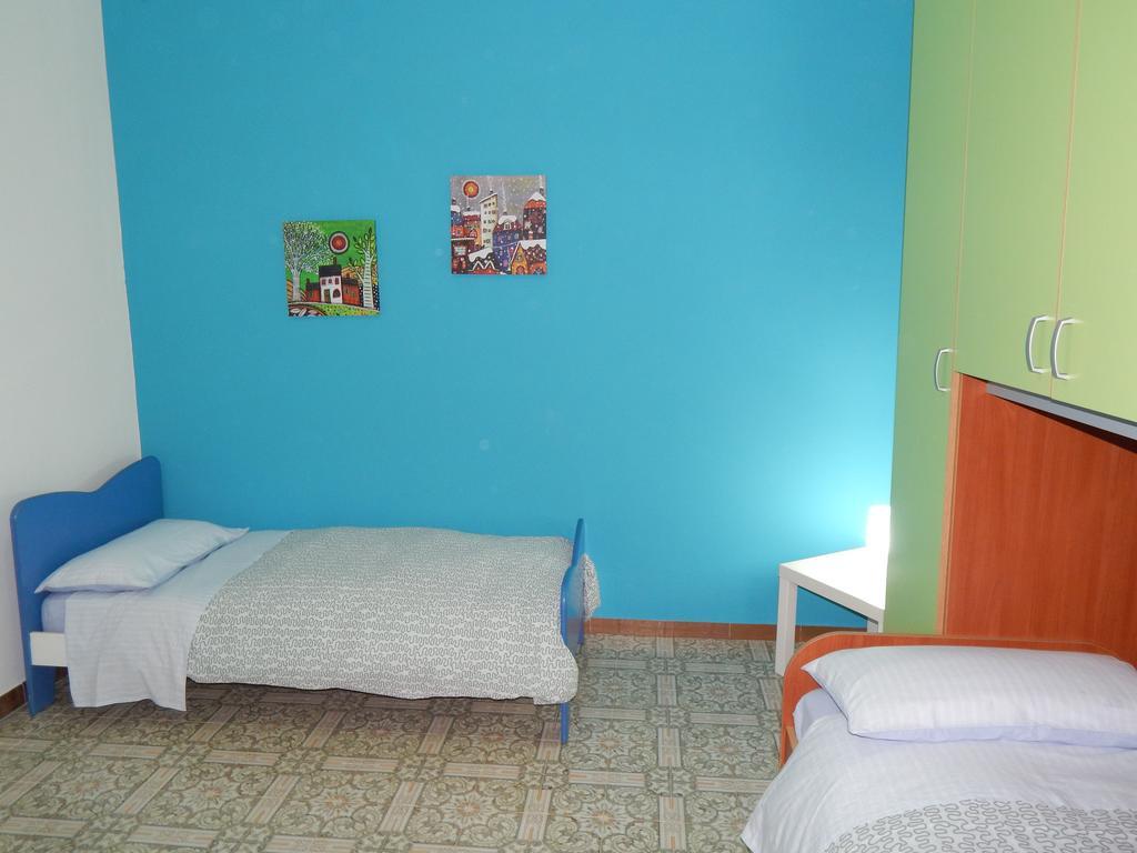 Casa Vacanze Karol Appartement Trappeto  Kamer foto